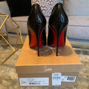 Christian Louboutin So Kate’s Black SZ: EU 37.5 / US 7 Excellent Used Condition